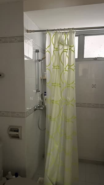 Condominium for Sale at Ocean Palms Condominium - NS Han - Bathroom - PropertyGuru.com.my