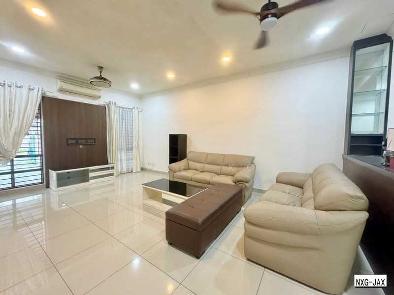 2-storey Terraced House for Sale in Setia Indah (Setia Alam) - Daniel Kok - Living Room - PropertyGuru.com.my