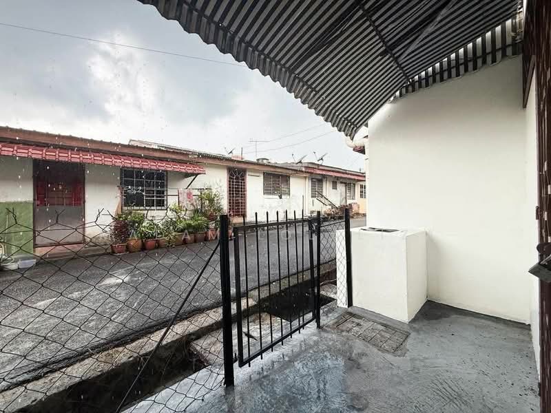 Terraced House for Sale in Taman Desa Rhu (Sikamat) - Madam Lolaliza - Exterior - PropertyGuru.com.my