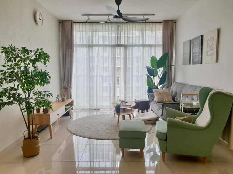Kondominium untuk Dijual di Midfields - Zulhaikal Asmadee - Living Room - PropertyGuru.com.my