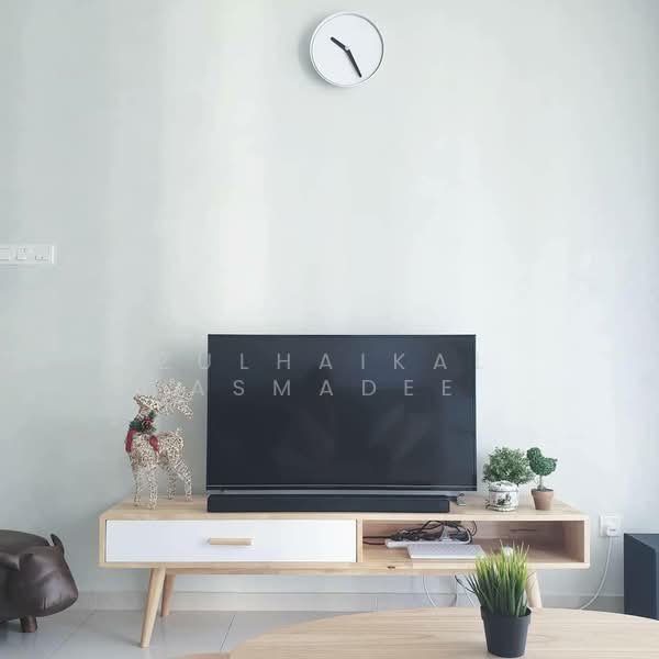 Kondominium untuk Dijual di Midfields - Zulhaikal Asmadee - Living Room - PropertyGuru.com.my
