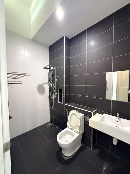 Rumah Teres untuk Disewa di Kota Masai (Pasir Gudang) - Ethan Gan - Bathroom - PropertyGuru.com.my