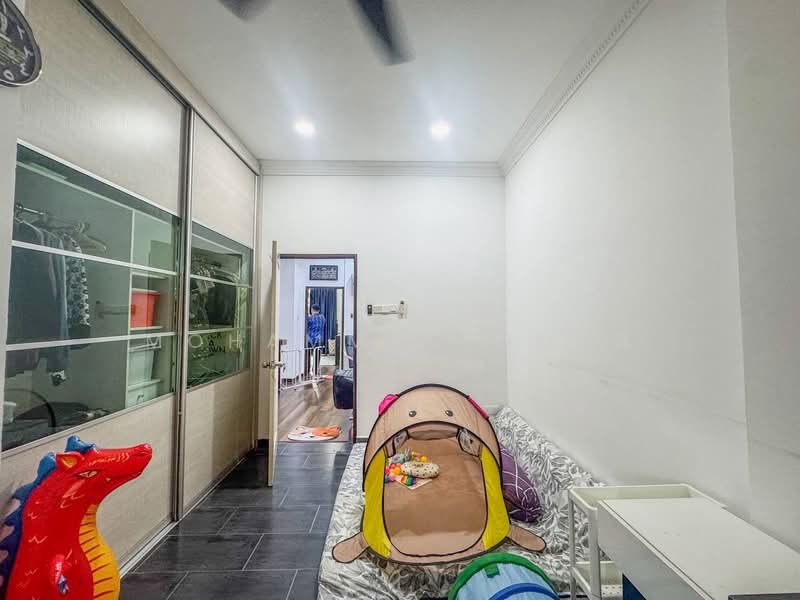 3-storey Terraced House for Sale in Ampang (Selangor) - Mohammad Omar - PropertyGuru.com.my
