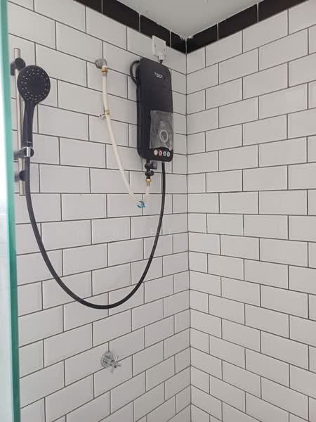 Servis Apartment untuk Disewa di E'Island Lake Haven - Shirlee Toh - Bathroom - PropertyGuru.com.my