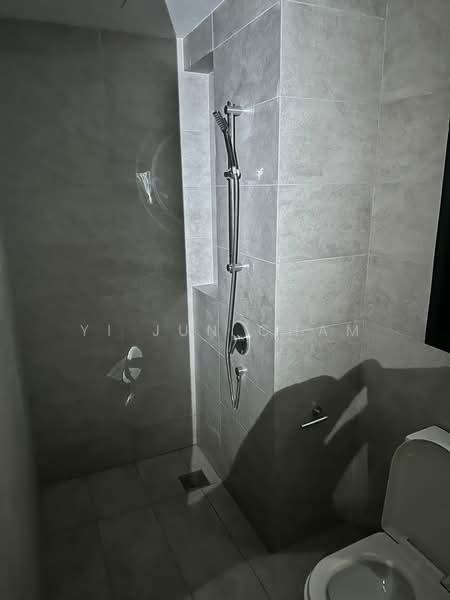 Servis Apartment untuk Disewa di Arunya @ KL North - Yi Jun Cham - Bathroom - PropertyGuru.com.my