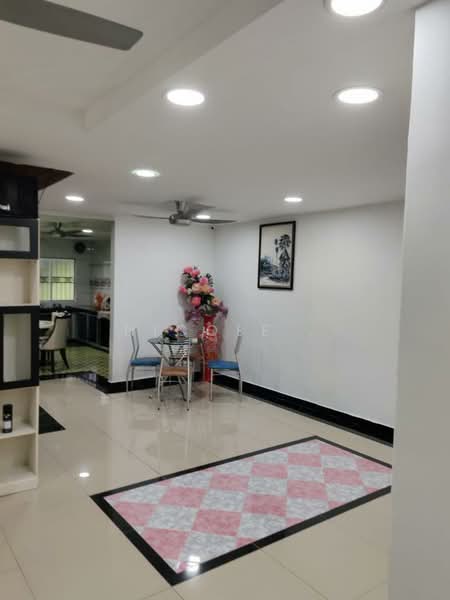 2-storey Terraced House for Sale in Taman Daya (Kepong) - Nicole . - Living Room - PropertyGuru.com.my