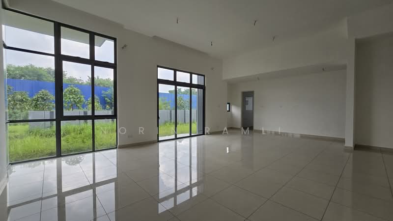 Rumah Berkembar untuk Dijual di Klang (Selangor) - Norin Ramli - Living Room - PropertyGuru.com.my