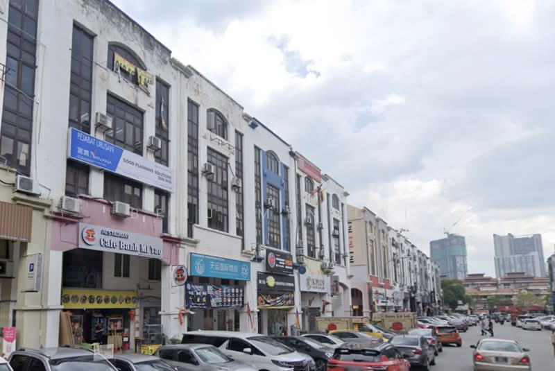 Shop for Sale in Kuchai Lama (Kuala Lumpur) - Benjamin Lai - Exterior - PropertyGuru.com.my