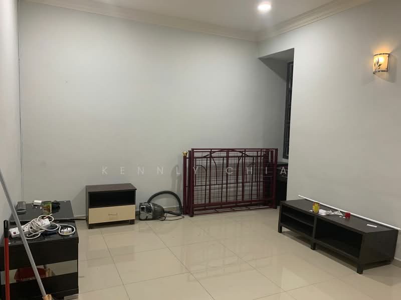 Rumah Teres 2 Tingkat untuk Disewa di Permas Jaya (Johor) - Kennly Chia - Living Room - PropertyGuru.com.my