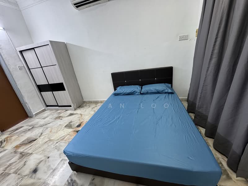 1-storey Terraced House for Rent in Taman Universiti (Skudai) - Novan Loo - Bedroom - PropertyGuru.com.my