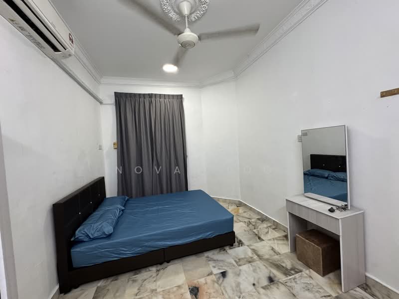1-storey Terraced House for Rent in Taman Universiti (Skudai) - Novan Loo - Bedroom - PropertyGuru.com.my