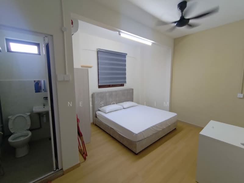 2-storey Terraced House for Rent in Taman Pelangi (Johor Bahru) - Nelson Lim - Big Room - PropertyGuru.com.my