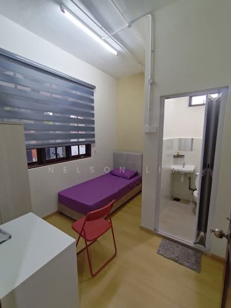 2-storey Terraced House for Rent in Taman Pelangi (Johor Bahru) - Nelson Lim - Single Room - PropertyGuru.com.my