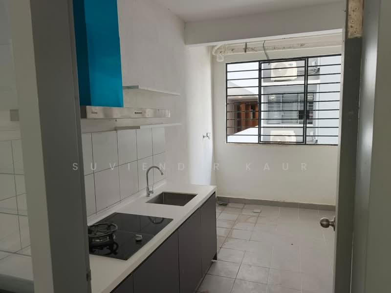 Service Residence for Sale at E'Island Lake Haven - Suviender Kaur - Kitchen - PropertyGuru.com.my