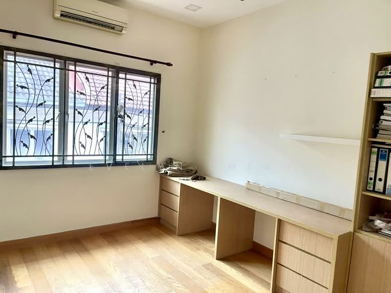 Rumah Teres untuk Dijual di Taman Puchong Hartamas (Puchong) - Evelyn Cheah - Study - PropertyGuru.com.my