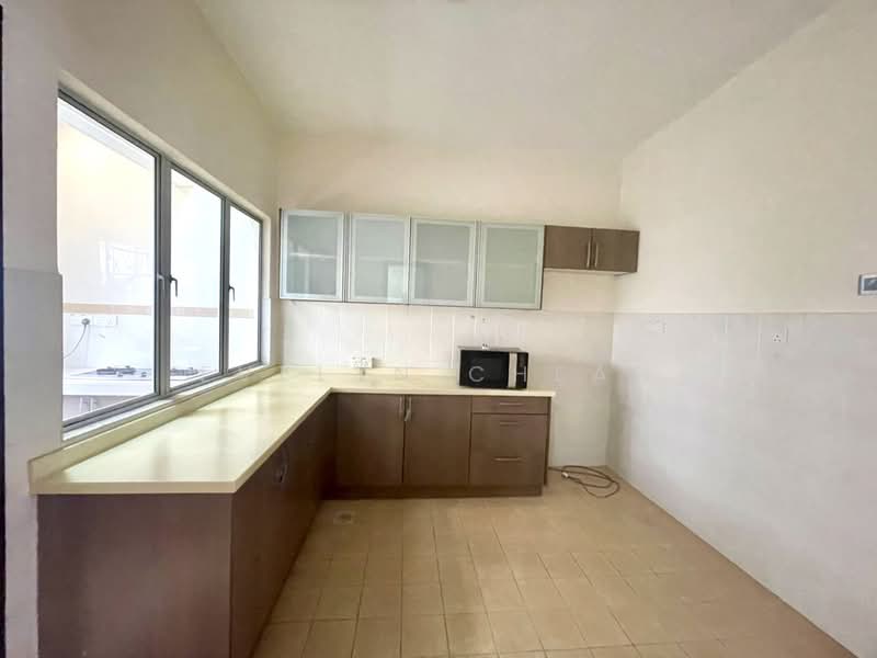 Rumah Teres untuk Dijual di Taman Puchong Hartamas (Puchong) - Evelyn Cheah - Kitchen - PropertyGuru.com.my