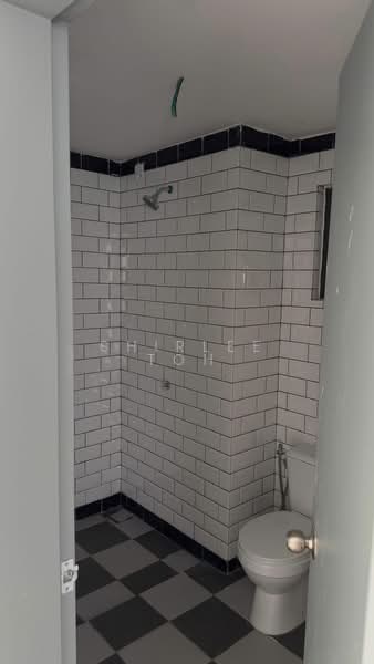 Servis Apartment untuk Disewa di E'Island Lake Haven - Shirlee Toh - Bathroom - PropertyGuru.com.my
