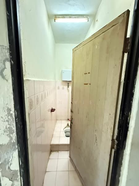 Rumah Teres 1 Tingkat untuk Disewa di Johor Bahru (Johor) - Sin Yie - Bathroom - PropertyGuru.com.my
