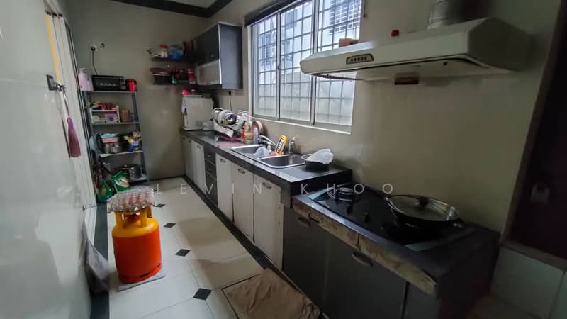 2-storey Terraced House for Sale in Saujana Damansara (Damansara Damai) - Levin Khoo - Kitchen - PropertyGuru.com.my