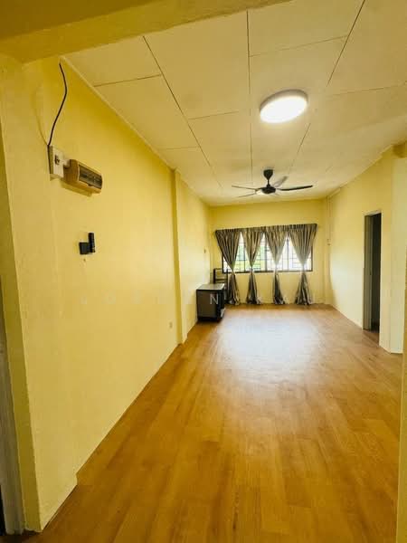 Apartment for Rent at Villa Krystal @ Bandar Selesa Jaya - Jordan Kau - Living Room - PropertyGuru.com.my