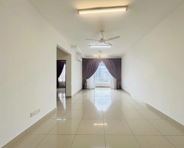 Servis Apartment untuk Dijual di Platinum Lake PV 21 - Faisal Abu Omar - Living Room - PropertyGuru.com.my