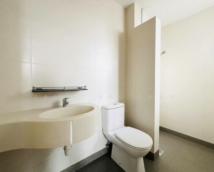 Servis Apartment untuk Dijual di Platinum Lake PV 21 - Faisal Abu Omar - Bathroom - PropertyGuru.com.my