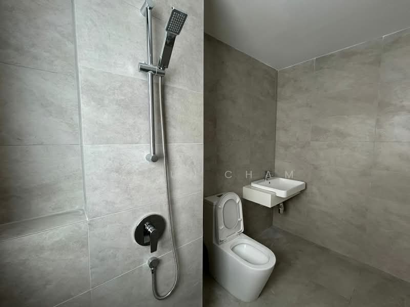 Servis Apartment untuk Disewa di Arunya @ KL North - Yi Jun Cham - Bathroom - PropertyGuru.com.my