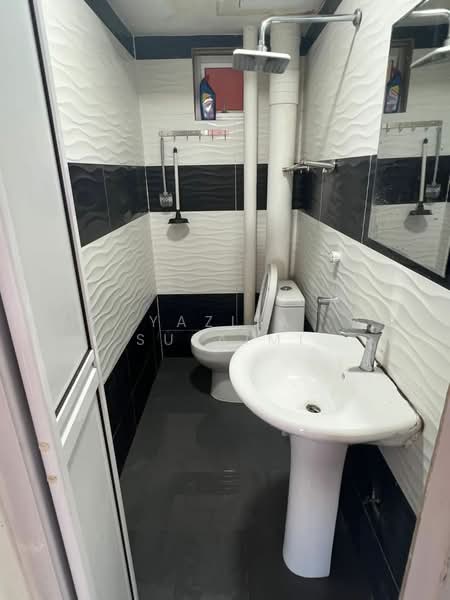 Apartment for Sale at Desaminium Rimba - Yazila Sulaimi - Bathroom - PropertyGuru.com.my