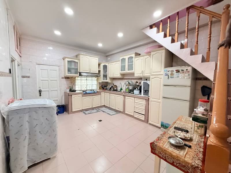 1.5-storey Terraced House for Sale in Kapar (Selangor) - Azmi . - PropertyGuru.com.my