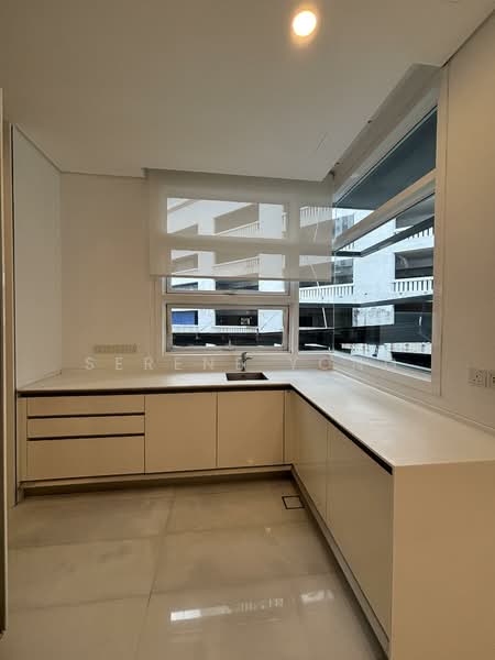 Rumah Teres 3.5 Tingkat untuk Disewa di Mont Kiara (Kuala Lumpur) - Serene Yong - Dry Kitchen - PropertyGuru.com.my