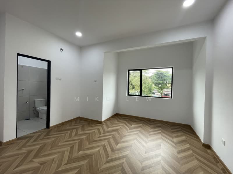 Rumah Teres 2 Tingkat untuk Dijual di Bandar Sungai Long (Selangor) - Miko Lew - PropertyGuru.com.my