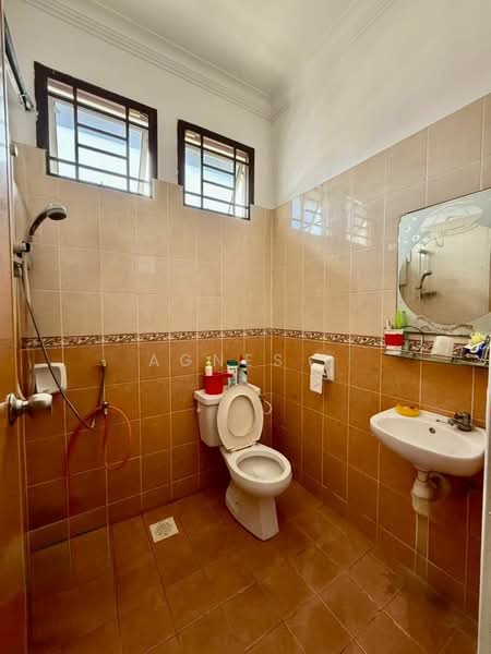 2-storey Terraced House for Sale in Taman Daya (Johor Bahru) - Agnes . - PropertyGuru.com.my