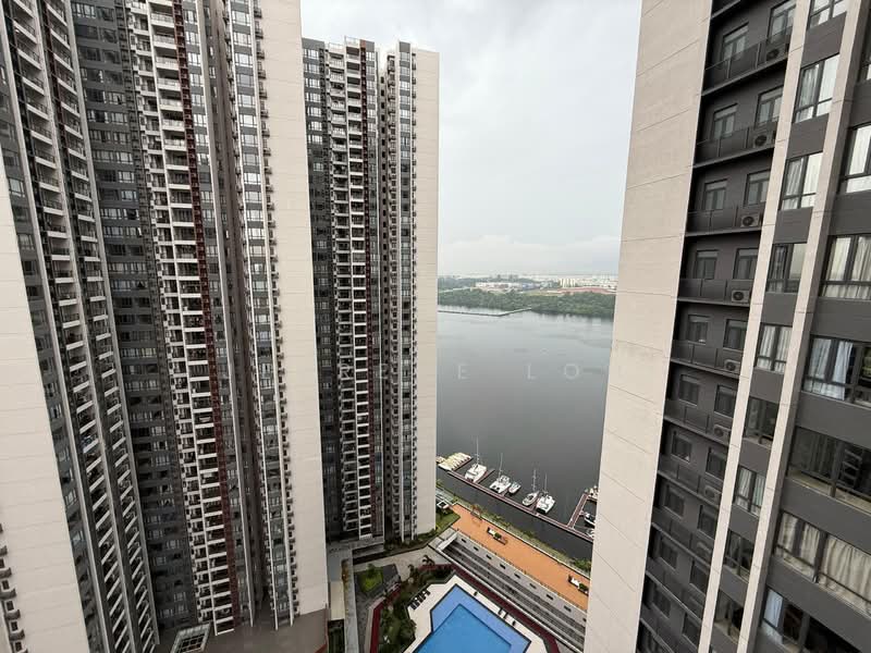 Kondominium untuk Dijual di R&F Princess Cove Phase 2-Seine Region - Jesrene Loh - Exterior - PropertyGuru.com.my