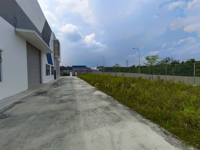 Kilang untuk Dijual di Taman Desa Cemerlang (Ulu Tiram) - Tom Chiew - Exterior - PropertyGuru.com.my