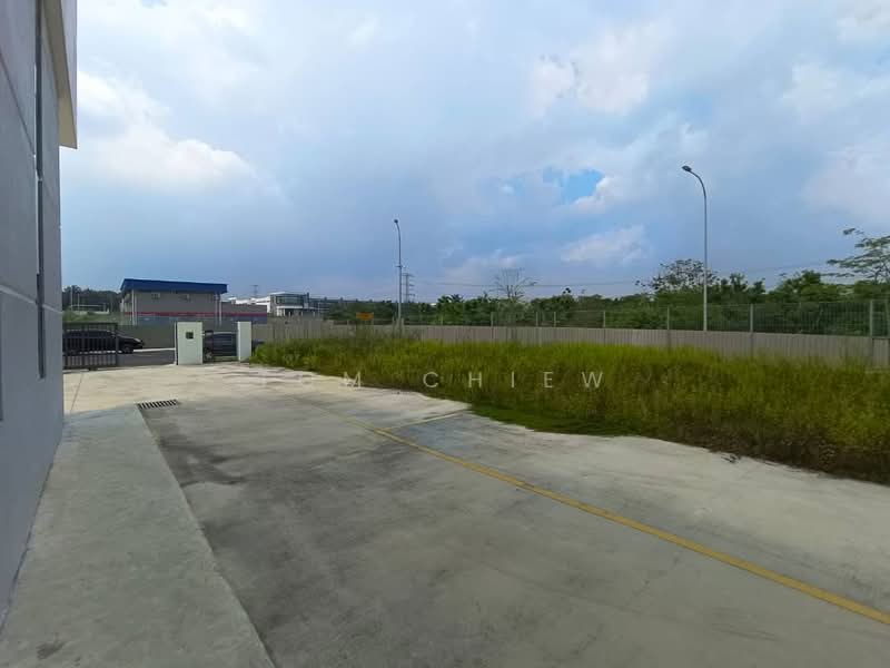 Kilang untuk Dijual di Taman Desa Cemerlang (Ulu Tiram) - Tom Chiew - Exterior - PropertyGuru.com.my
