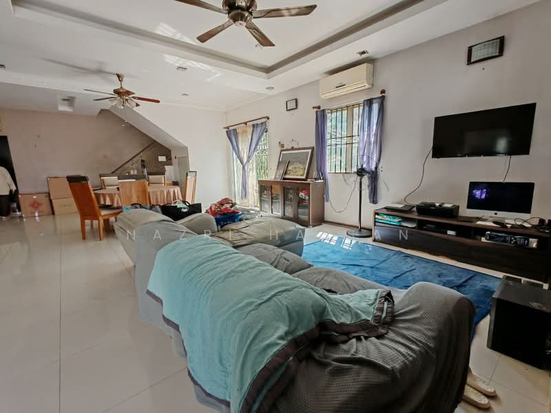 2-storey Terraced House for Sale in Bandar Nusa Rhu (Shah Alam) - Nazri Hassan - Living Room - PropertyGuru.com.my