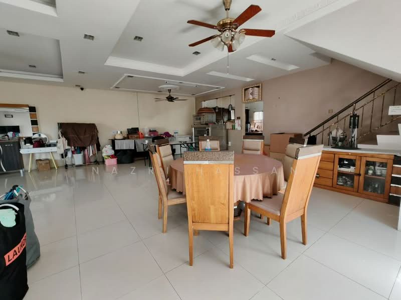 2-storey Terraced House for Sale in Bandar Nusa Rhu (Shah Alam) - Nazri Hassan - Dining Room - PropertyGuru.com.my