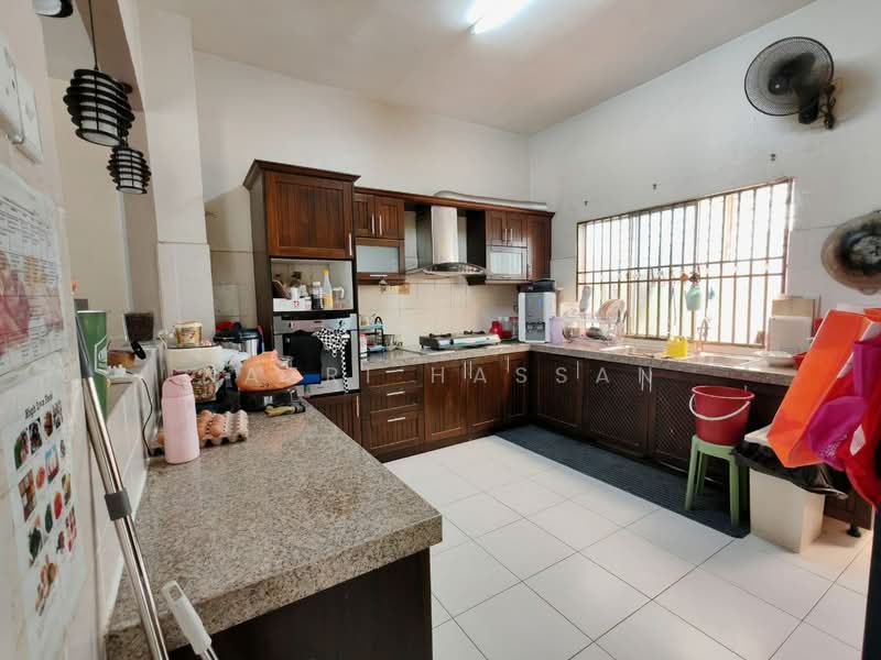 2-storey Terraced House for Sale in Bandar Nusa Rhu (Shah Alam) - Nazri Hassan - Kitchen - PropertyGuru.com.my