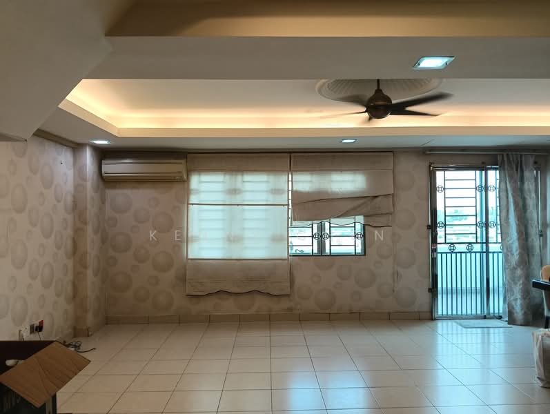 Kondominium untuk Dijual di Sering Akasia - Kenny Chen - Living Room - PropertyGuru.com.my
