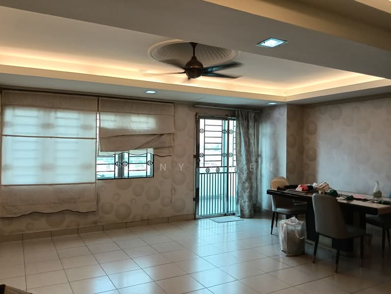 Kondominium untuk Dijual di Sering Akasia - Kenny Chen - Living Room - PropertyGuru.com.my