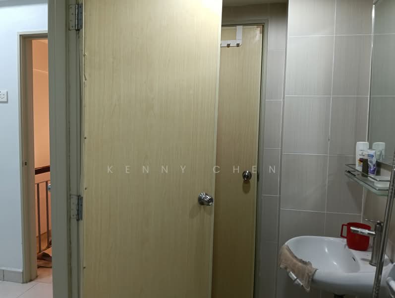 Kondominium untuk Dijual di Sering Akasia - Kenny Chen - Bathroom - PropertyGuru.com.my