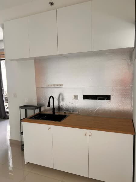 Service Residence for Rent at Meridin Suites @ The Meridin - Bernice Tee - Kitchen - PropertyGuru.com.my