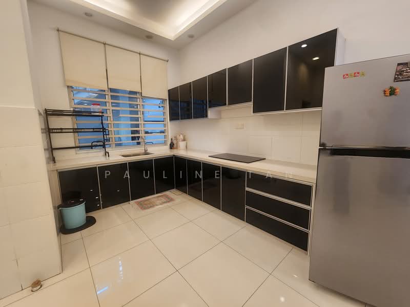 2.5-storey Terraced House for Rent in Sungai Ara (Penang) - Pauline Tan - Kitchen - PropertyGuru.com.my