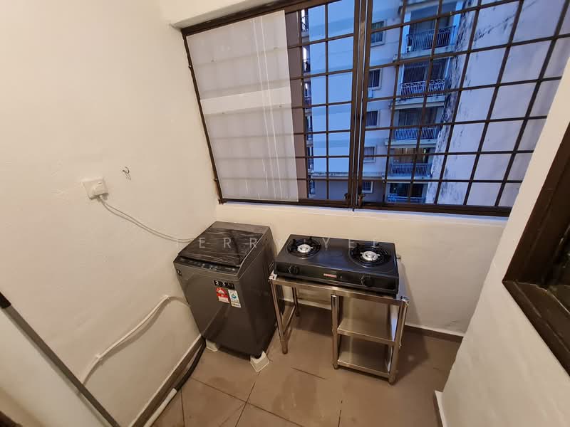 Pangsapuri untuk Disewa di Vista Angkasa - Terry Yee - Balcony - PropertyGuru.com.my