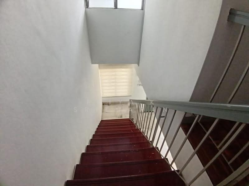 Rumah Teres 2-Tingkat untuk Dijual di Bandar Sunway (Sunway) - Priya K Sritharan - Corridor - PropertyGuru.com.my