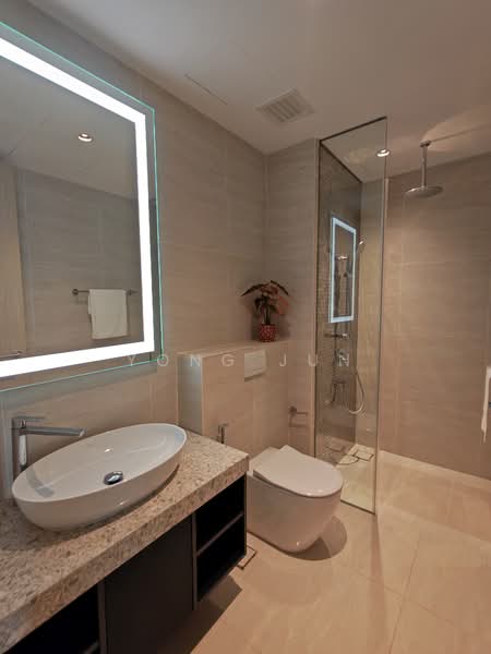 Servis Apartment untuk Dijual di Star Residences Two - Yong Jun - Bathroom - PropertyGuru.com.my