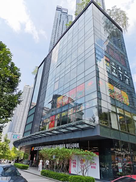 Servis Apartment untuk Dijual di Star Residences Two - Yong Jun - Exterior - PropertyGuru.com.my