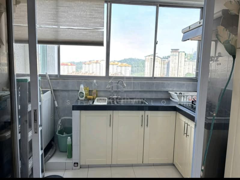 Condominium for Rent at Perdana Emerald - Stanley Lo - Kitchen - PropertyGuru.com.my