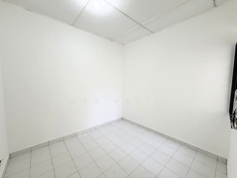Rumah Teres 1 Tingkat untuk Dijual di Banting (Selangor) - Muz Hafiz - PropertyGuru.com.my