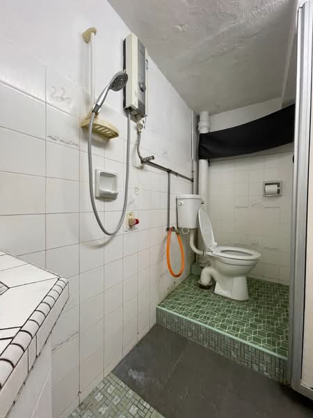 Rumah Teres 1 Tingkat untuk Dijual di Jelutong (Penang) - S J Foo - Bathroom - PropertyGuru.com.my